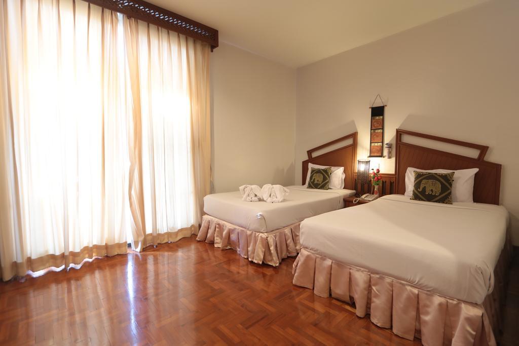 Baiyoke Chalet Hotel Mae Hong Son Exteriör bild