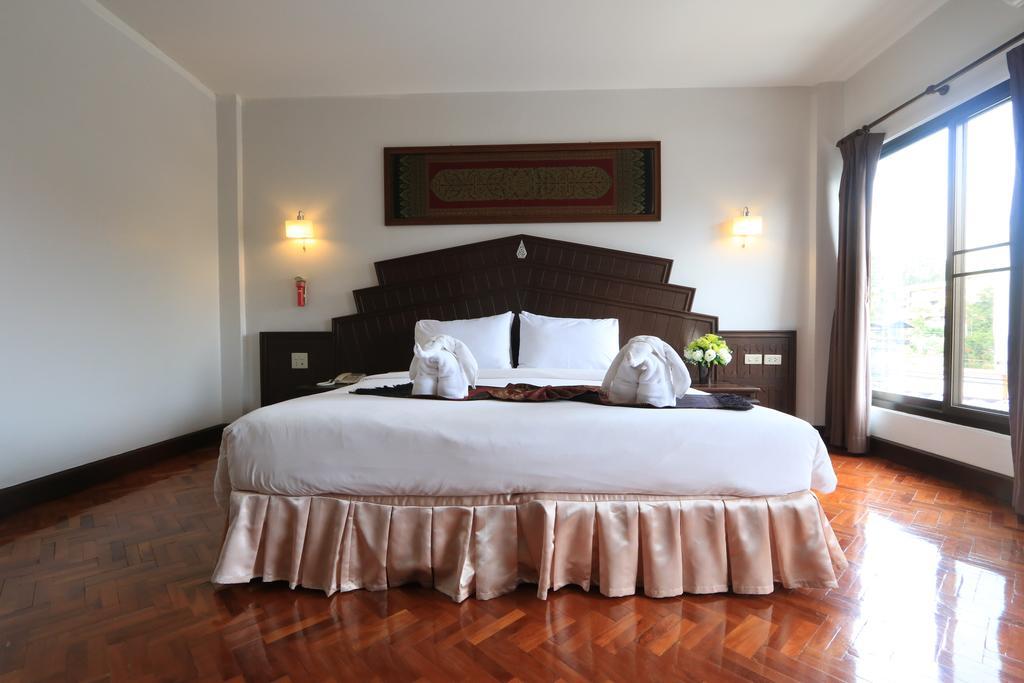 Baiyoke Chalet Hotel Mae Hong Son Exteriör bild