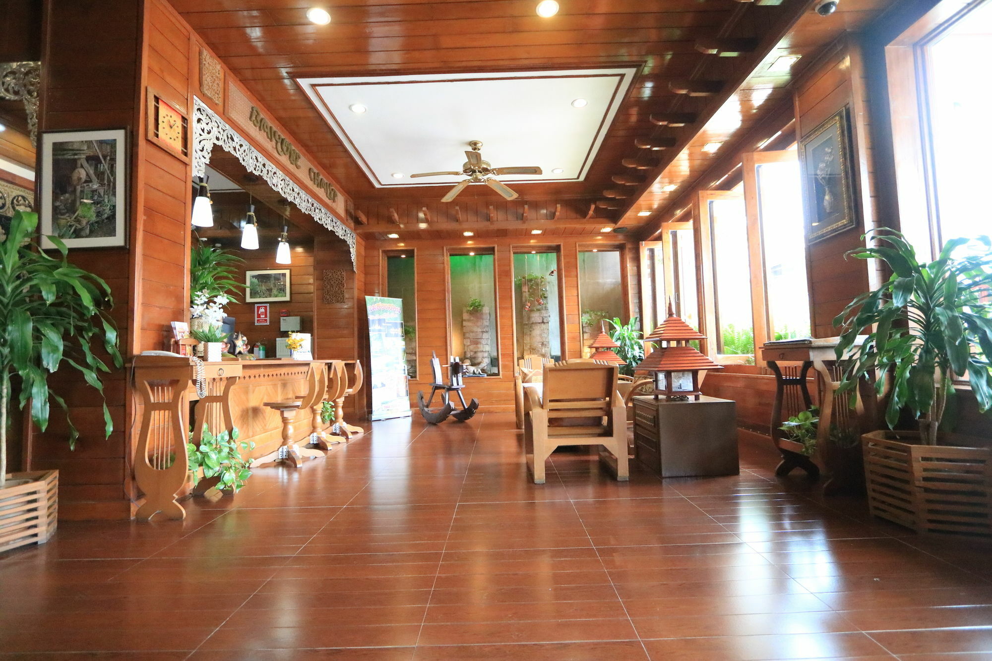 Baiyoke Chalet Hotel Mae Hong Son Exteriör bild